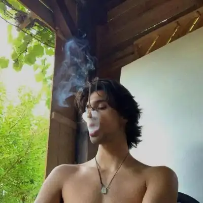 唐依童